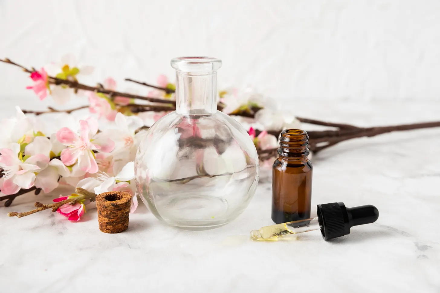 My Scent Stories 1 Naturals vs Synthetics in Fragrance: What’s the Difference?